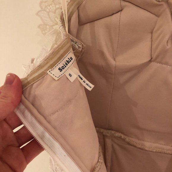 Elegant Lace Floral Dress - Picture 6 of 8